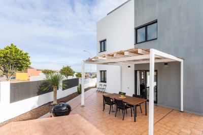 /img/masonry/modern-4-bedroom-villa/_CR51908.jpg