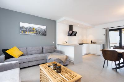 /img/masonry/modern-4-bedroom-villa/_CR51924.jpg