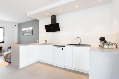 /img/masonry/modern-4-bedroom-villa/_CR51928.jpg