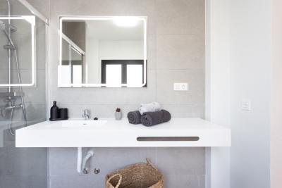 /img/masonry/modern-4-bedroom-villa/_CR51977.jpg
