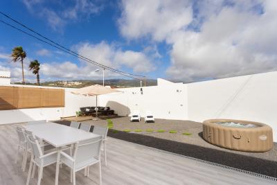 /img/masonry/villa-dona-juana/hostpro-rentals-villa-dona-juana-10.jpg